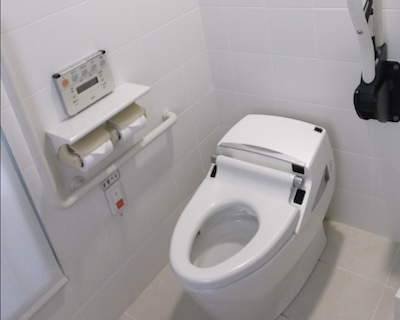 Barrier-free toilet