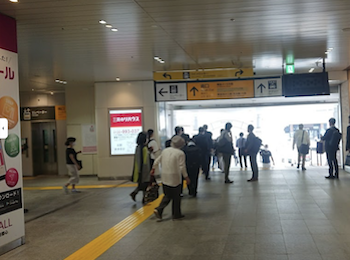 Elevator on the mezzanine level
